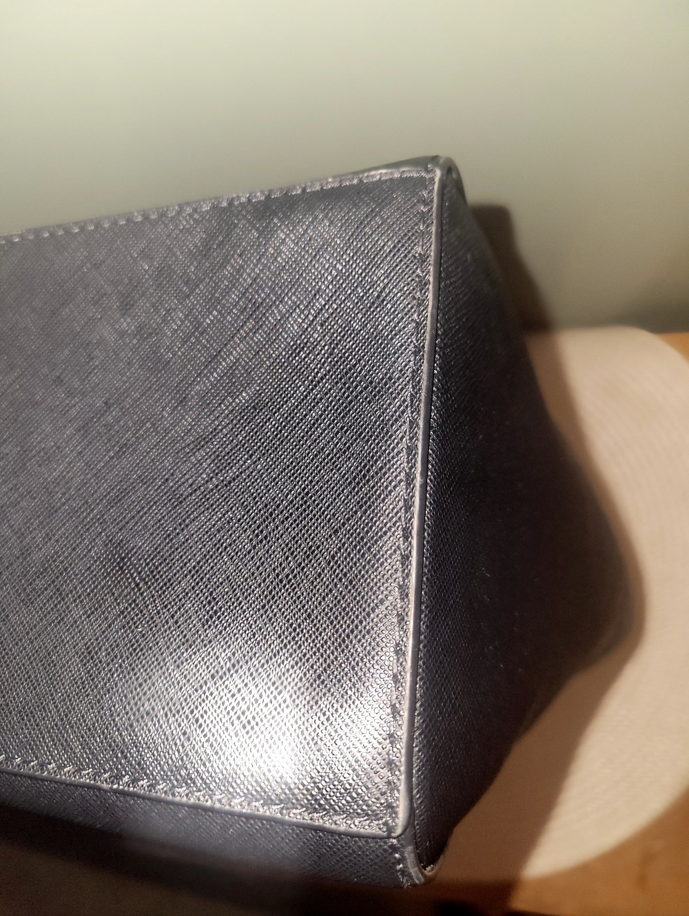 Kate Spade Melanie Structured Black Tote with Green Floral Silk Scarf - Picture 7 of 8